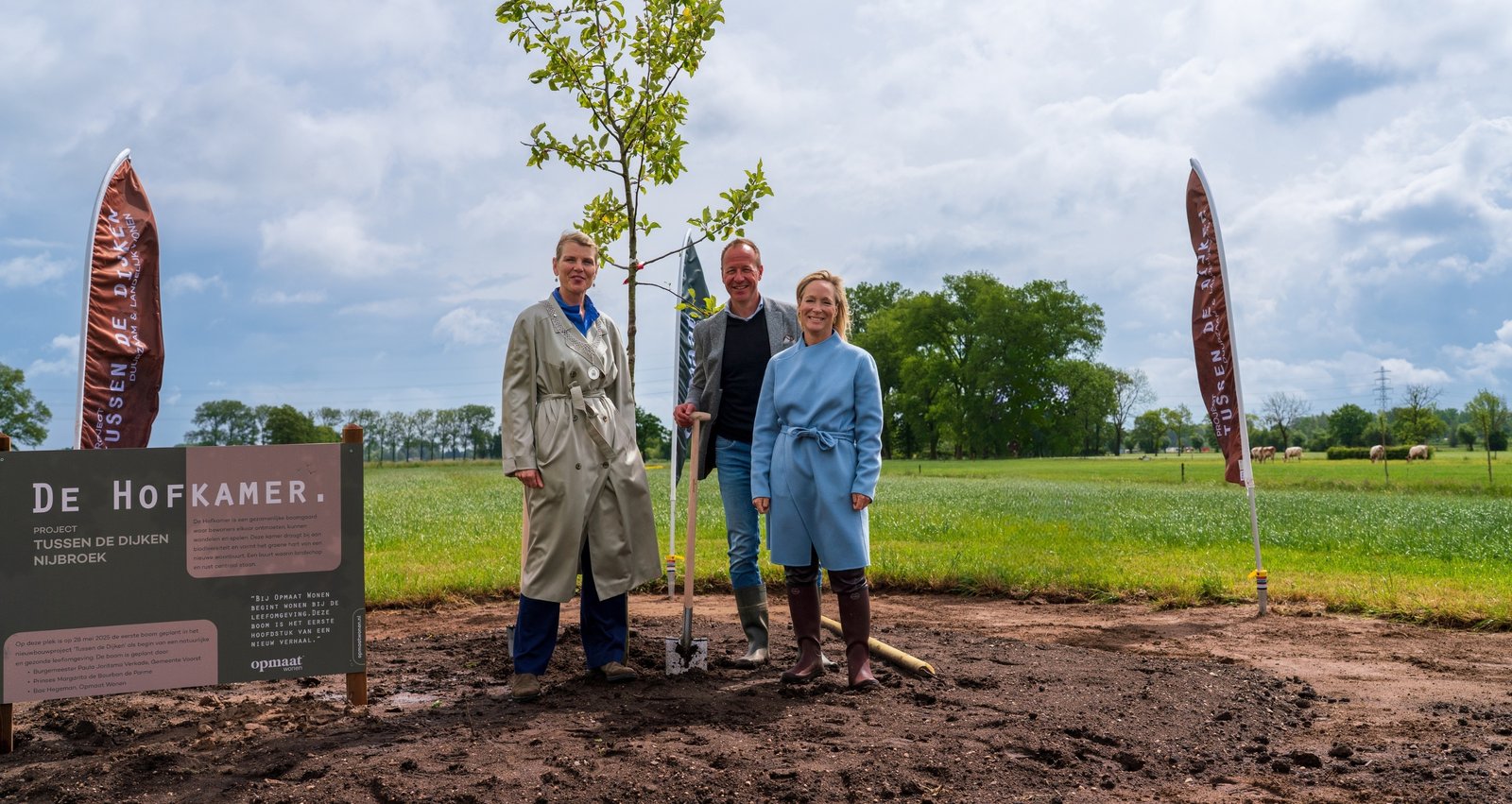 Boomplant-dag-tussen-de-dijken-nijbroek-margarita-burgemeester-gemeente-voorst